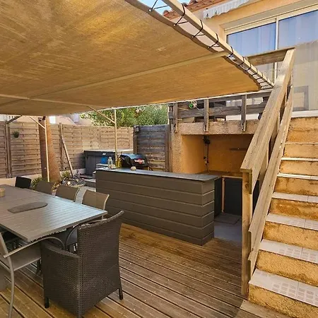 Sud-vacances: 5 Premiere Ligne Avec Jaccuzzi Villa