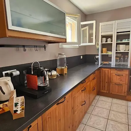 Sud-vacances: 5 Premiere Ligne Avec Jaccuzzi Villa Frontignan