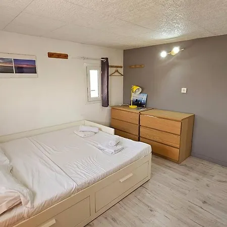 Sud-vacances: 5 Premiere Ligne Avec Jaccuzzi * Frontignan