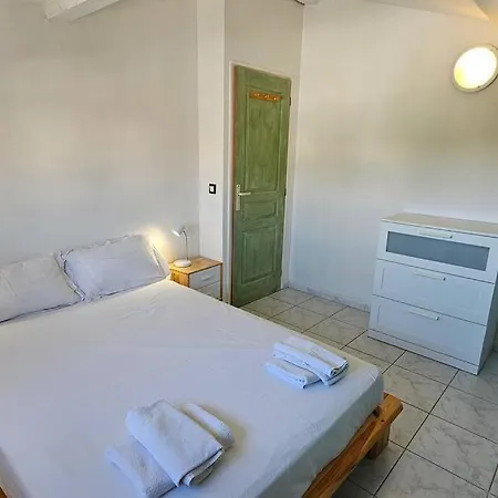 Sud-vacances: 5 Premiere Ligne Avec Jaccuzzi Frontignan